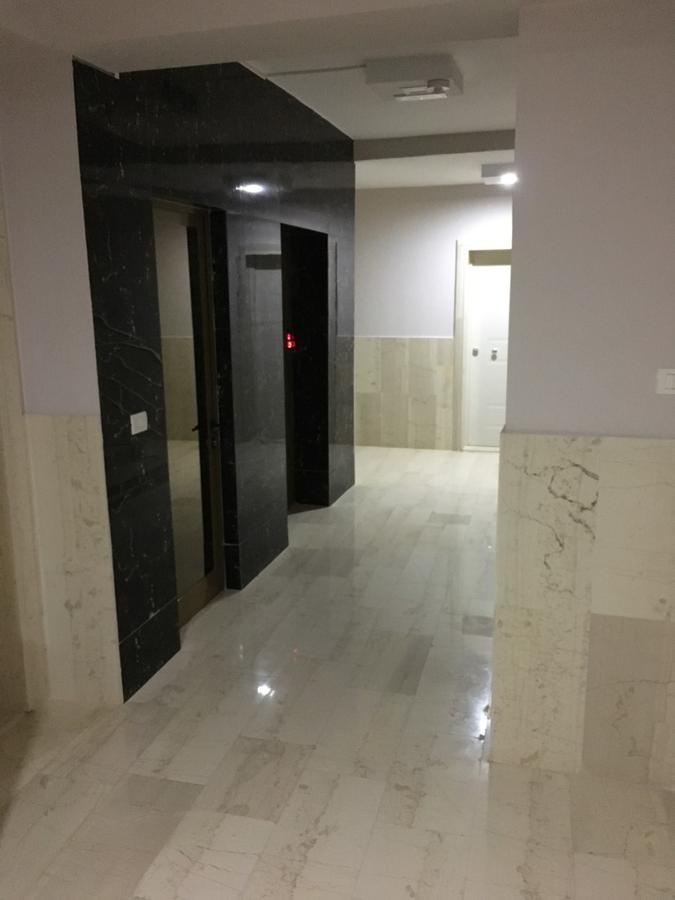 White Residence Apartament Sarandë Esterno foto