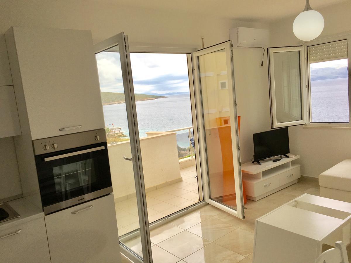 White Residence Apartament Sarandë Esterno foto