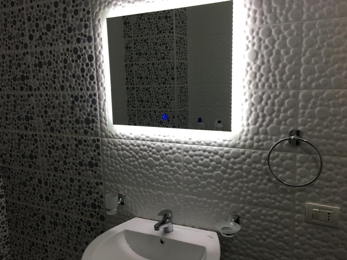 White Residence Apartament Sarandë Esterno foto